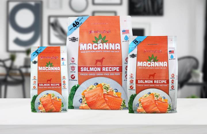 GRANDMA LUCY'S Macanna Salmon Recipe Grain-Free Freeze-Dried Dog Food 1,36kg